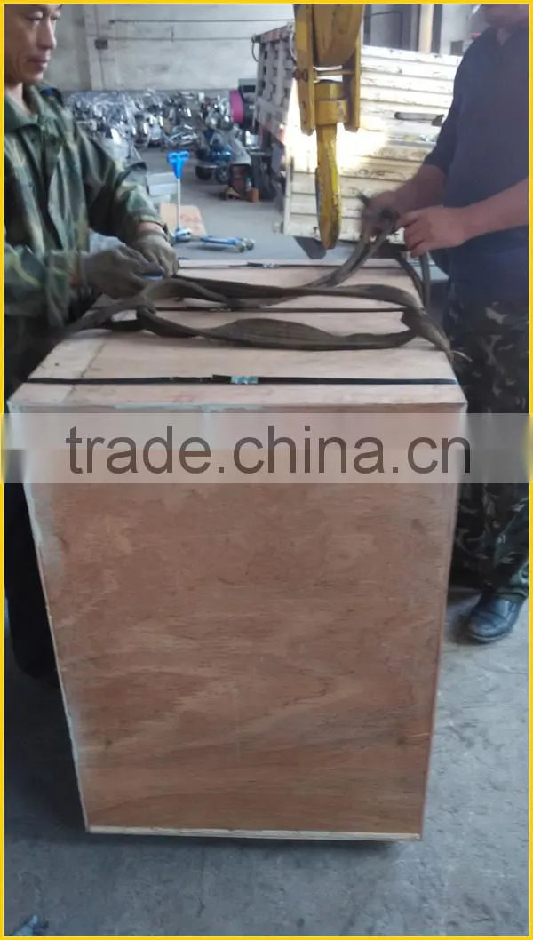 Vacuum pump milking machine