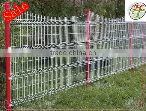 RAL6005 powder coated 5mm wire welded 4 bending mesh panels 2.5x1.63m 50x200mm aperture sqaure post fencing