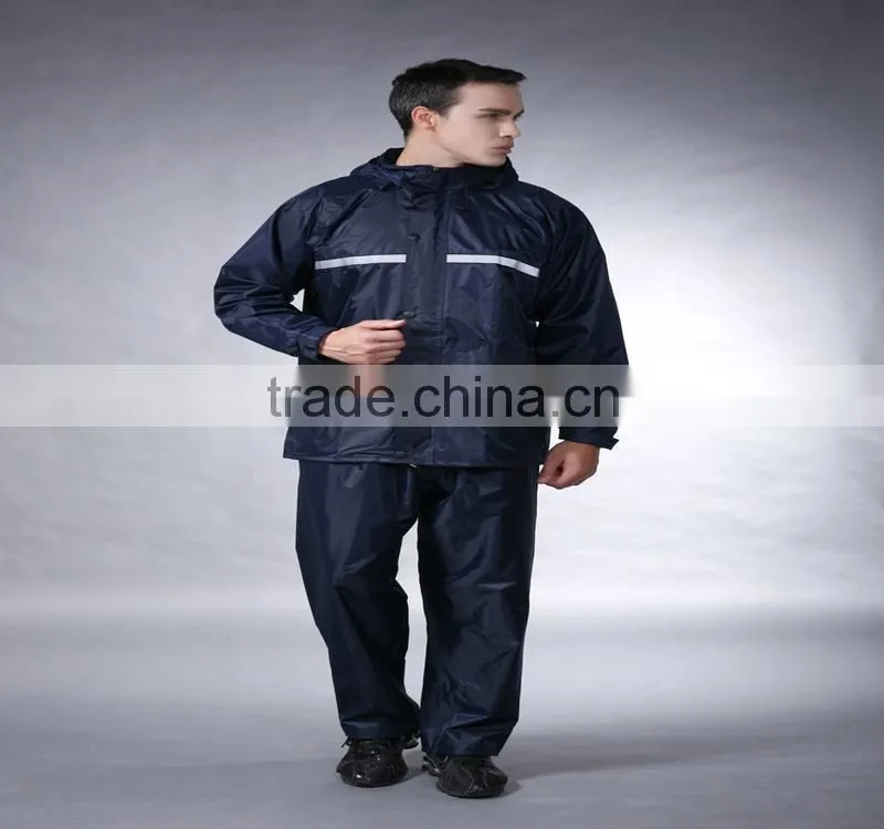 YANLI 100%waterproof,190T polyester fabric adults raincoat reflective stpire raincoats
