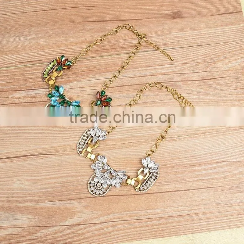 Hot Sale Female Gold Jewelry Necklaces With Shining Rhinestone
