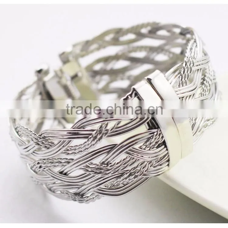 Hollow Wide Screw Thread Cuff Metal Bangle With Spring