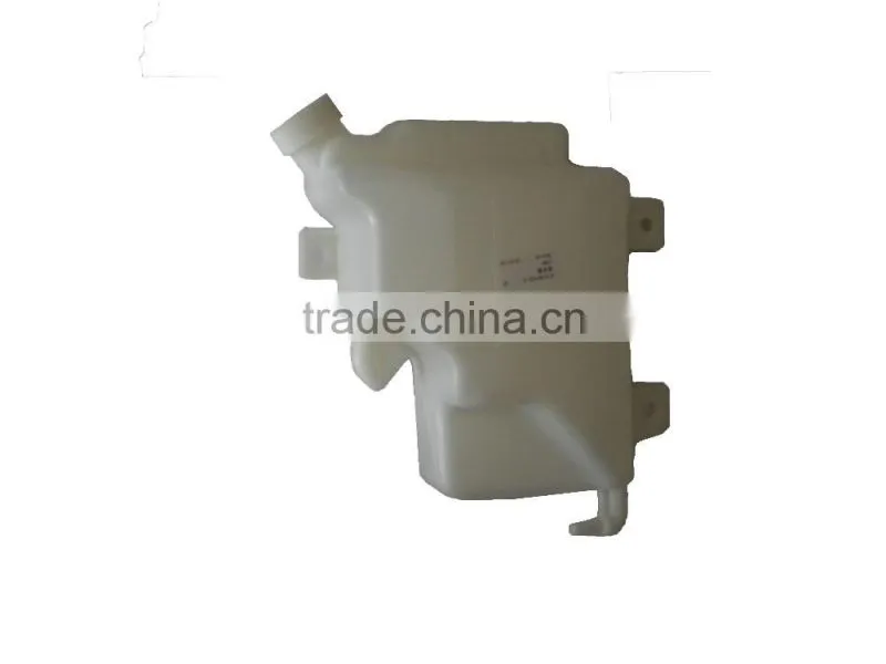 Truck reservoir tank QINGLING 700P car expansion tank truck coolant auxiliary radiator light truck auto parts