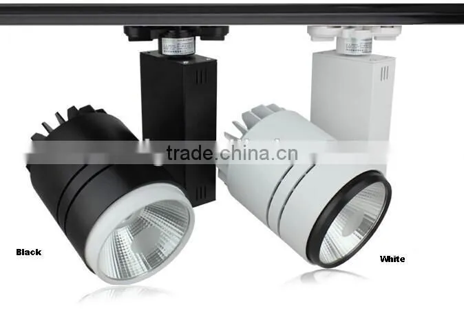 3 Years Warranty 10w 20w 30watt adjustable led showroom track light 3 phase 4 wire (TongDa)