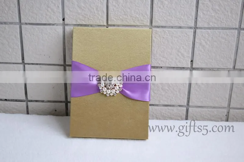 Elegant wedding invitations box