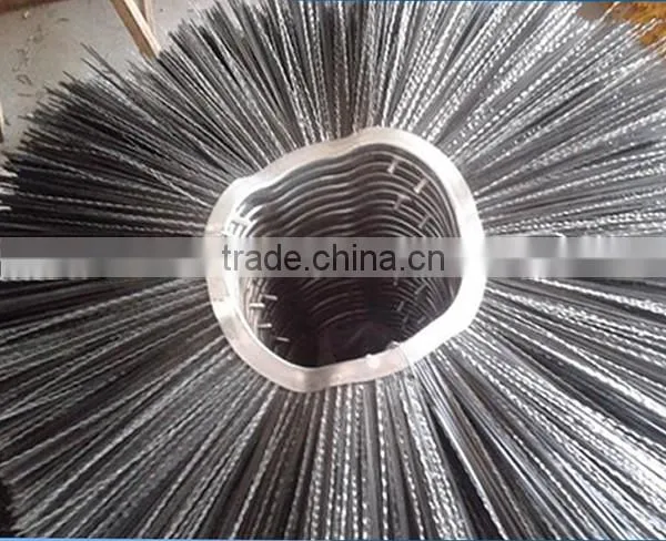 Cleaning brush for road sweeper