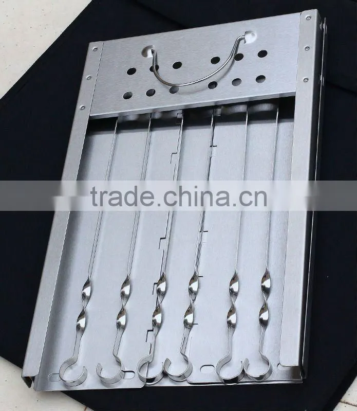 Folding barbecue tool