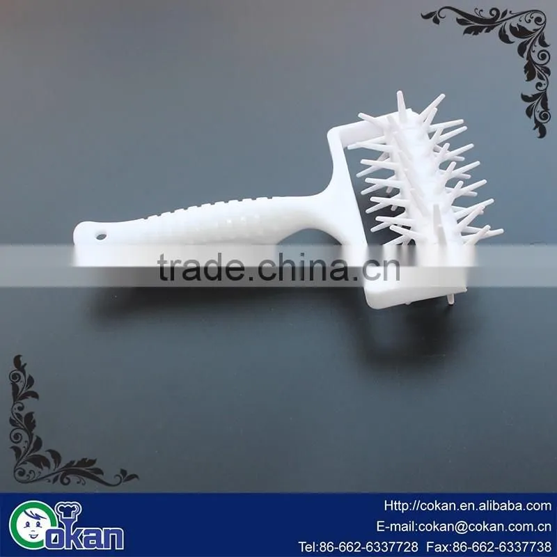 Bakeware plastic pizza pie pastry dough Hole Puncher/ pastry dough roller