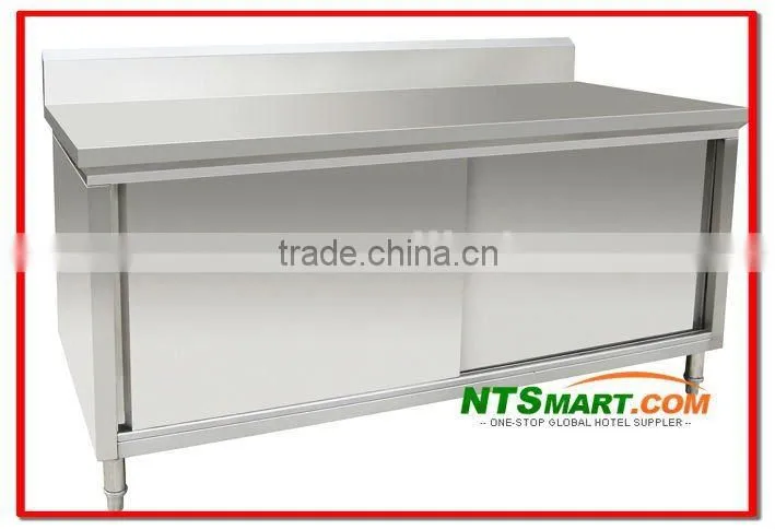 Simple Working Table For Restaurant and Hotel Kitchen