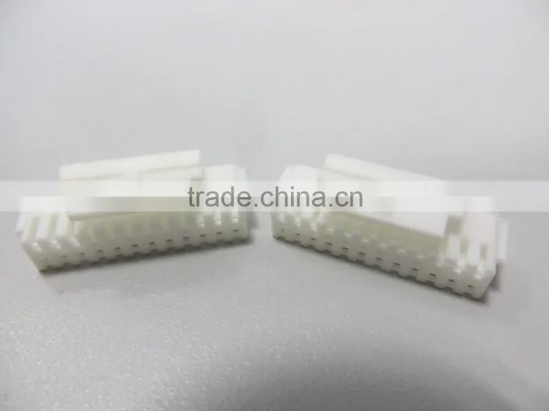pitch=2.0mm 24P white male terminal