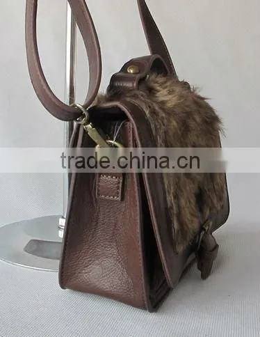 2014 fashion furry handbag / ladies crossbody / furry leisure bag