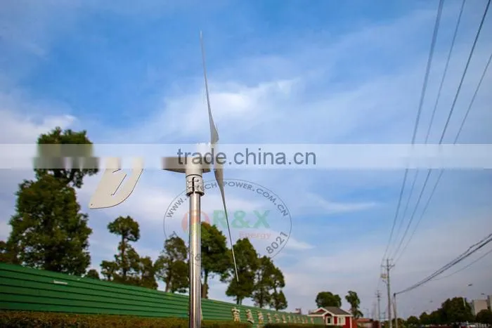Horizontal wind turbine windmill. Combine with MPPT build in controller.
