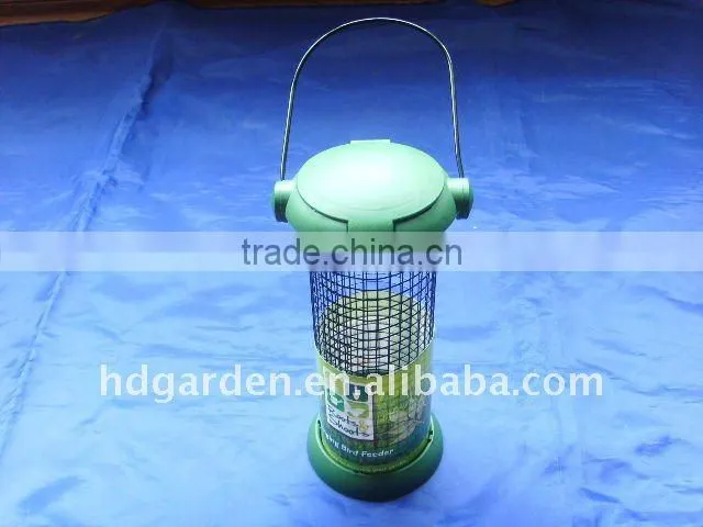 Hanging bird feeder