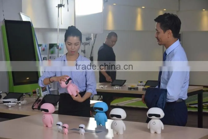 Artificial intelligant robot for early education, Chinese-English, Simultaneous interpretation, Assistance of life, Standby