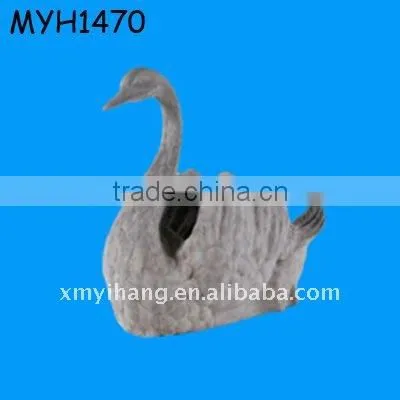 swan art white ceramic vase