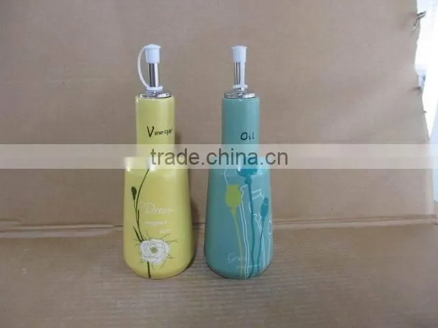Round Ceramic oil olive vinegar bottle set with stripe pattern