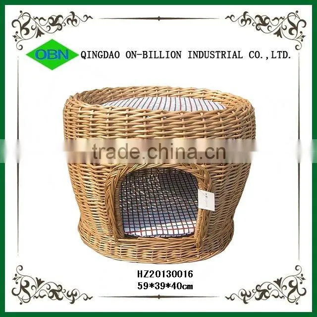 Woven wicker rattan pet house with mat
