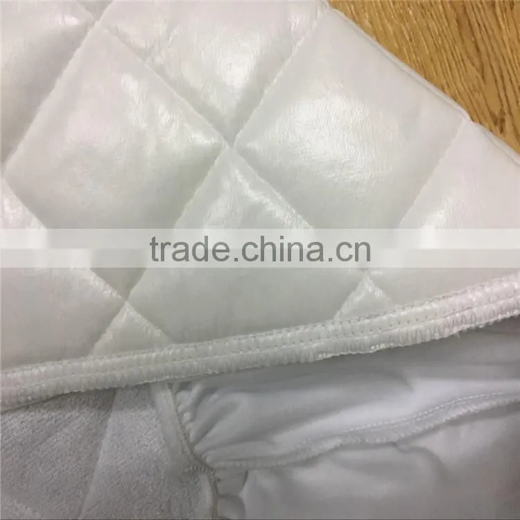 2017 new design waterproof mattress protector for home use