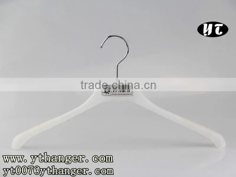 Cheap Colorful Plastic Hanger with Good Quality for Children/adults