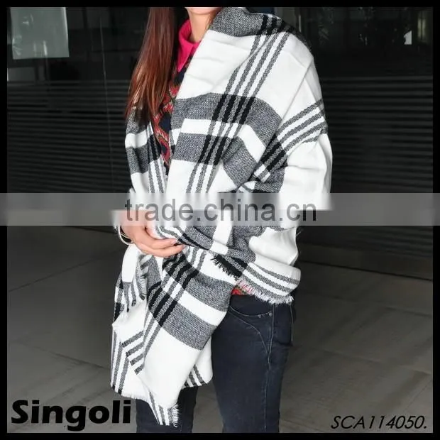 Fashio Trendy 2015 Spring ladies black and white Plaid Blanket Scarf