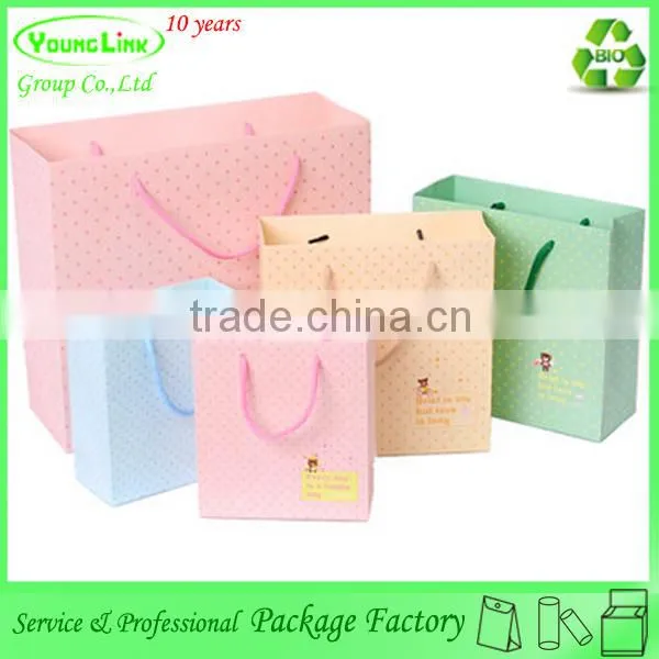 Lovely gift carrier paper bag/custom made shopping bags/paper bags with handles