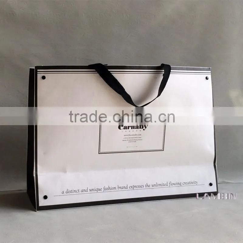 Recyclable white paper shopping bag with handles