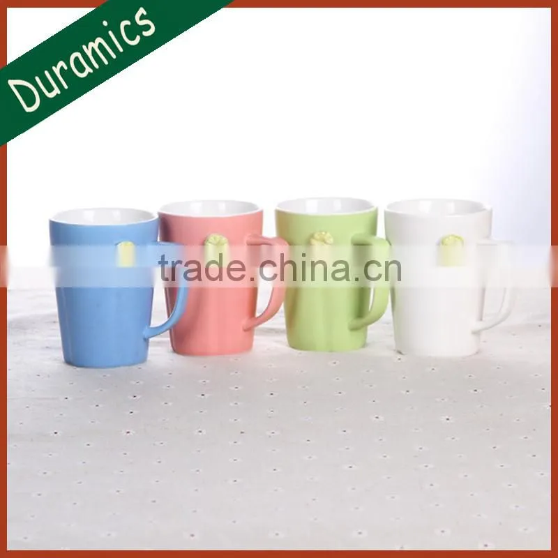Fashionable Custom Ceramic Mug With Flower
