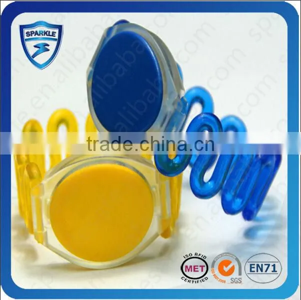 customized waterproof rfid silicone vibrating wristband bracelet