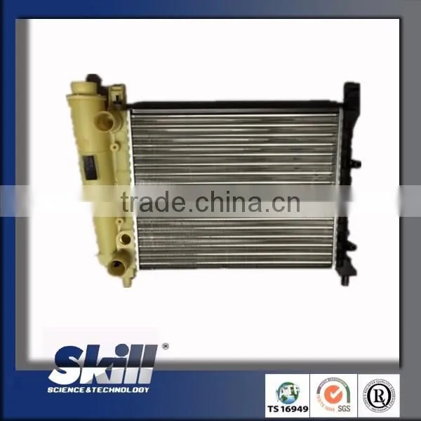 Auto Parts High Quality Aluminum Radiator 7556132 for FIAT
