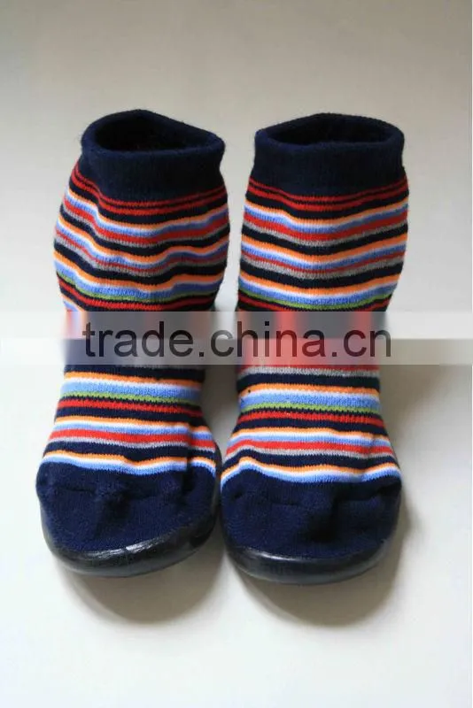 Kids striped waterproof socks with rubber sole