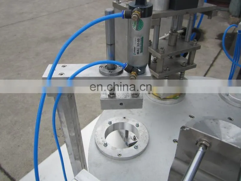 factory price rotary table penaut butter filling and sealing machine