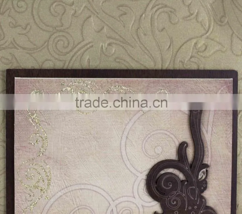 Fashionable Handmade Luxury Wooden Padded Wedding Invitation Cards