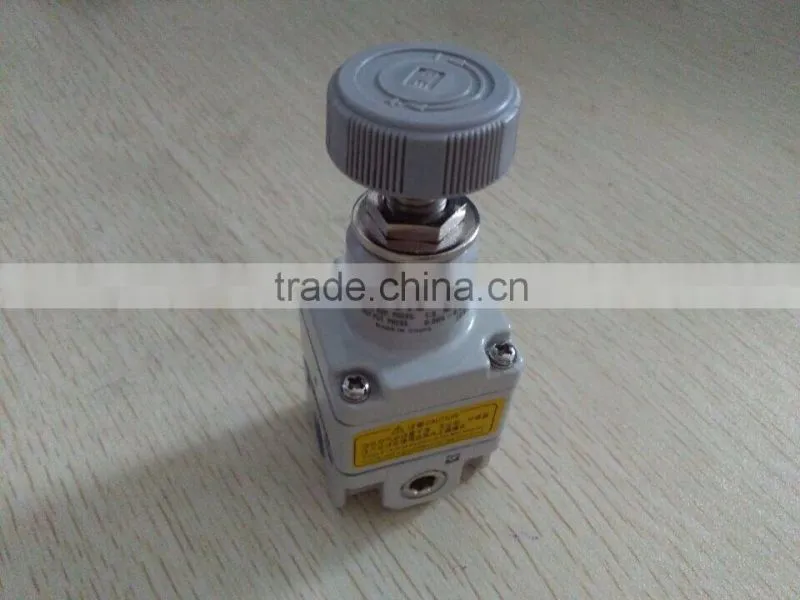 IR2000 SMC 1/4 inch air regulator precision