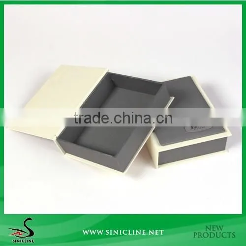 Sinicline book-shaped packing box with leather label logo