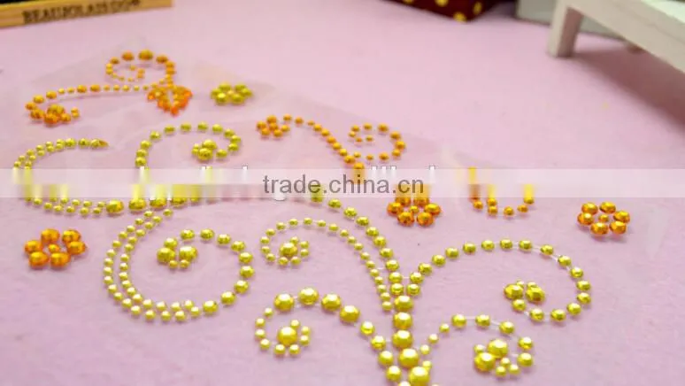 Cheap clothing rhinestone crown sticker