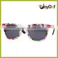 Cool retro black frame Unisex mirrored sunglasses for man and woman custom printed Logo