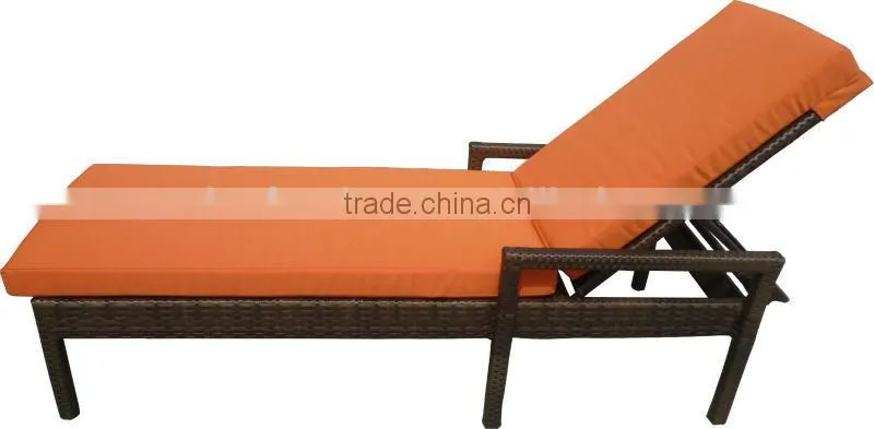 Leisure outdoor poolside wicker chaise lounge (7016)