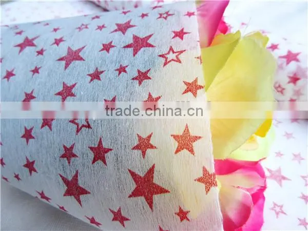 Cloudy style non-woven wrap roll