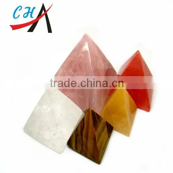 Wholesale dealer pyramid paperweight