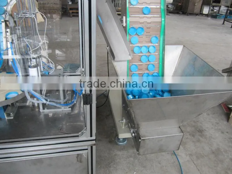 plastic Cap wadding machine