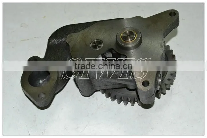 Excavator S6D105 oil pump part no. 6136-52-1100