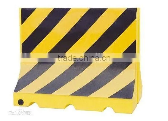 international standard road barrier by thermoforming plastic process
