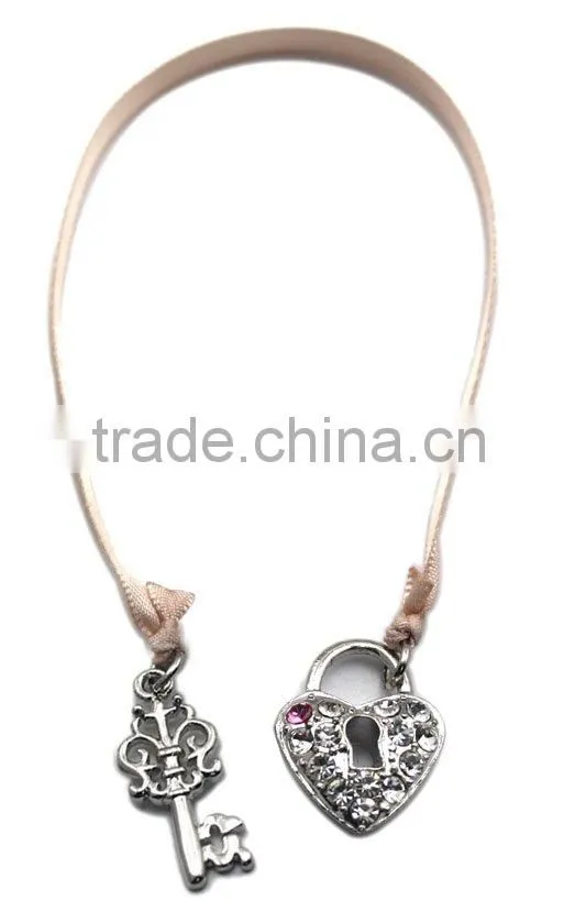 custom metal flower shaped Bookmarks with Ribbon, Made of Alloy and Crystal