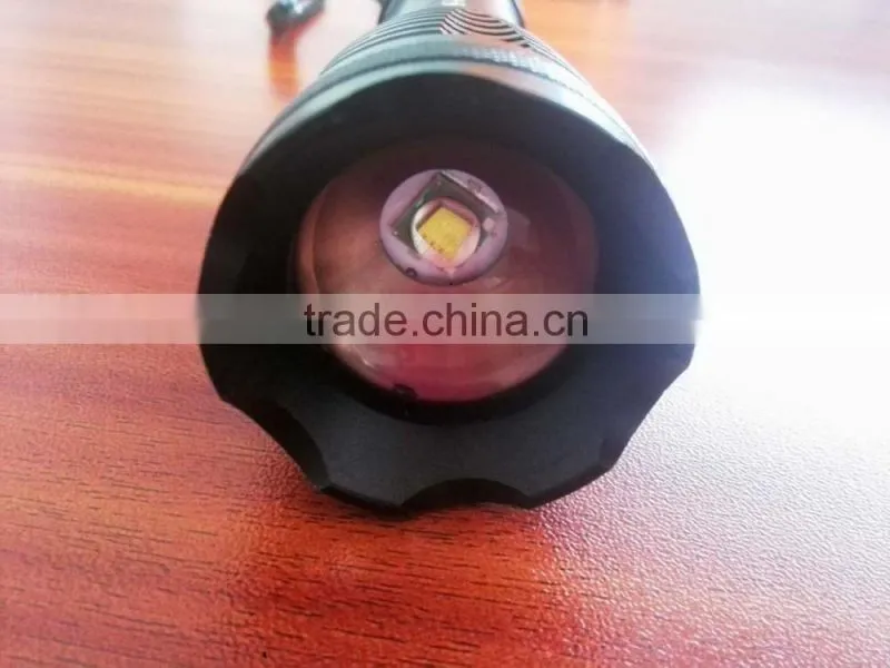Super good quality long range t6 zoomable flashlight hunting