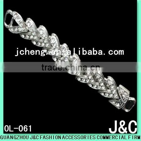 most fashionable T shaped lady shoes accessory