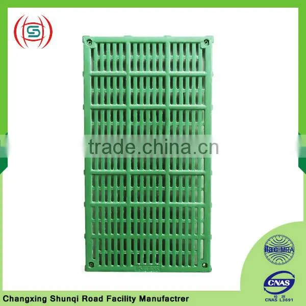 New concept slat floor for farrowing crates