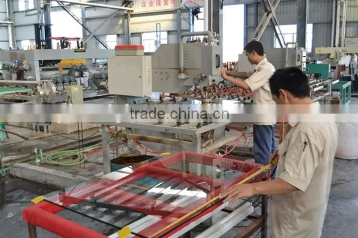 Anti reflective coated tempered low-iron solar panel glass