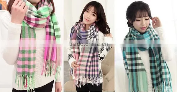 81310125 varicolored grid scarf