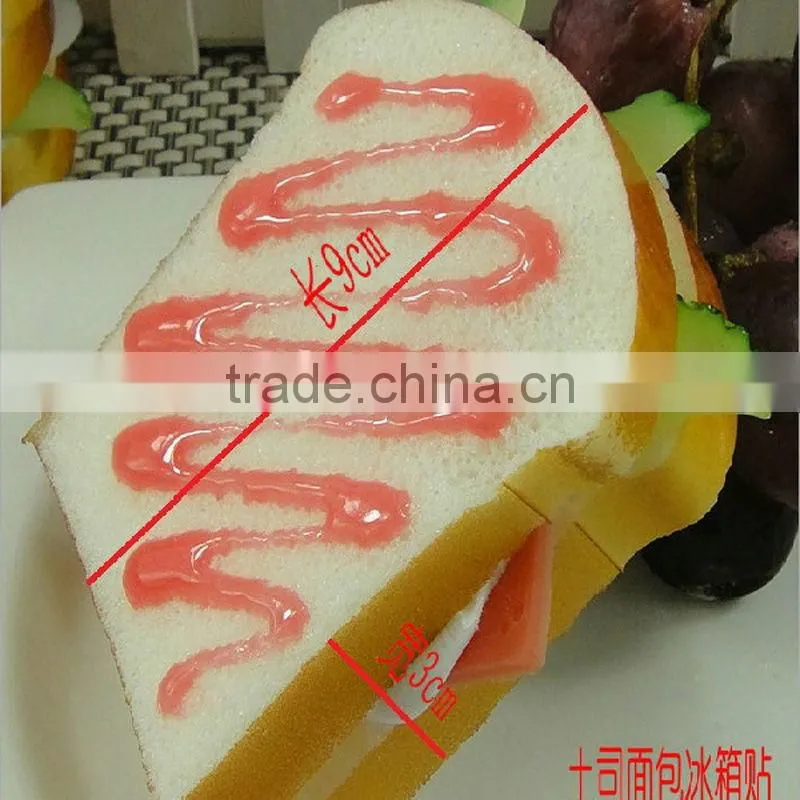 Promotional artificial toast piece | Decorative plastic bread for display | Yiwu Sanqi Crafts - Fake food manufacturer