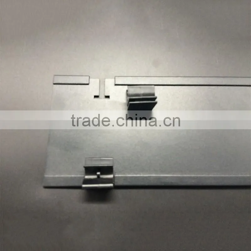 Optional Cable Management ,free Cable Management ring can be installed freely