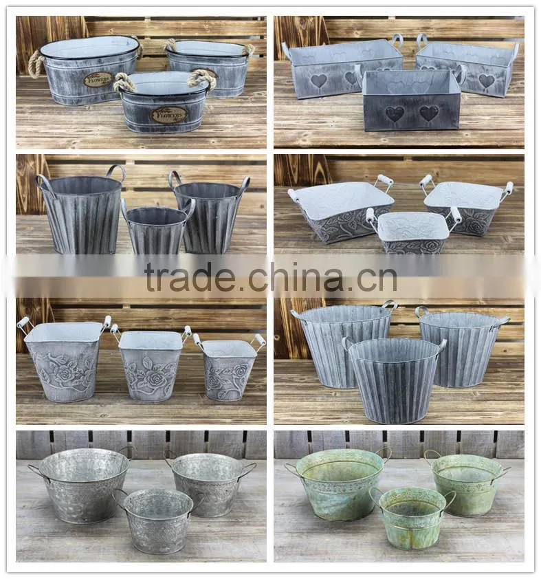 rusty watering cans, old watering can, shabby water cans